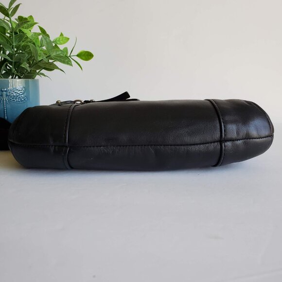 EUC Coach Daisy Leather Swingpack in Black (F49425) - Picture 5 of 15